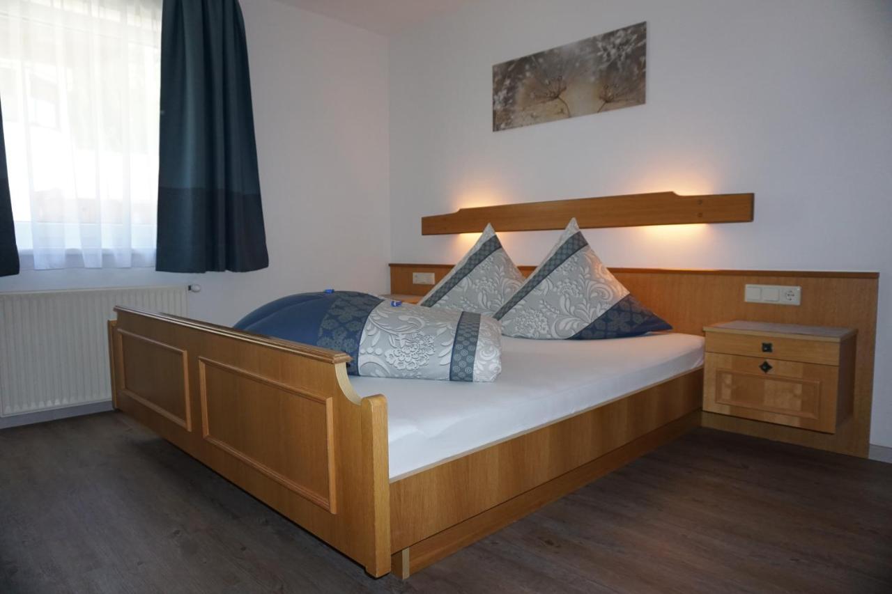 Apartamento Haus Bergheimat Sankt Leonhard im Pitztal Exterior foto