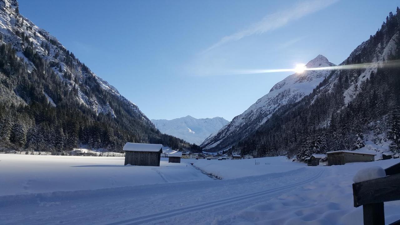 Apartamento Haus Bergheimat Sankt Leonhard im Pitztal Exterior foto