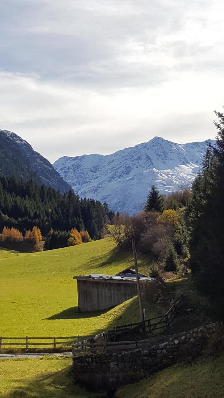 Apartamento Haus Bergheimat Sankt Leonhard im Pitztal Exterior foto
