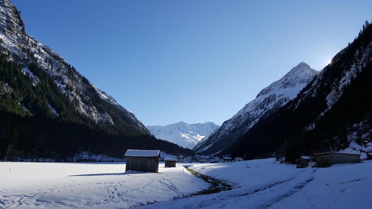 Apartamento Haus Bergheimat Sankt Leonhard im Pitztal Exterior foto