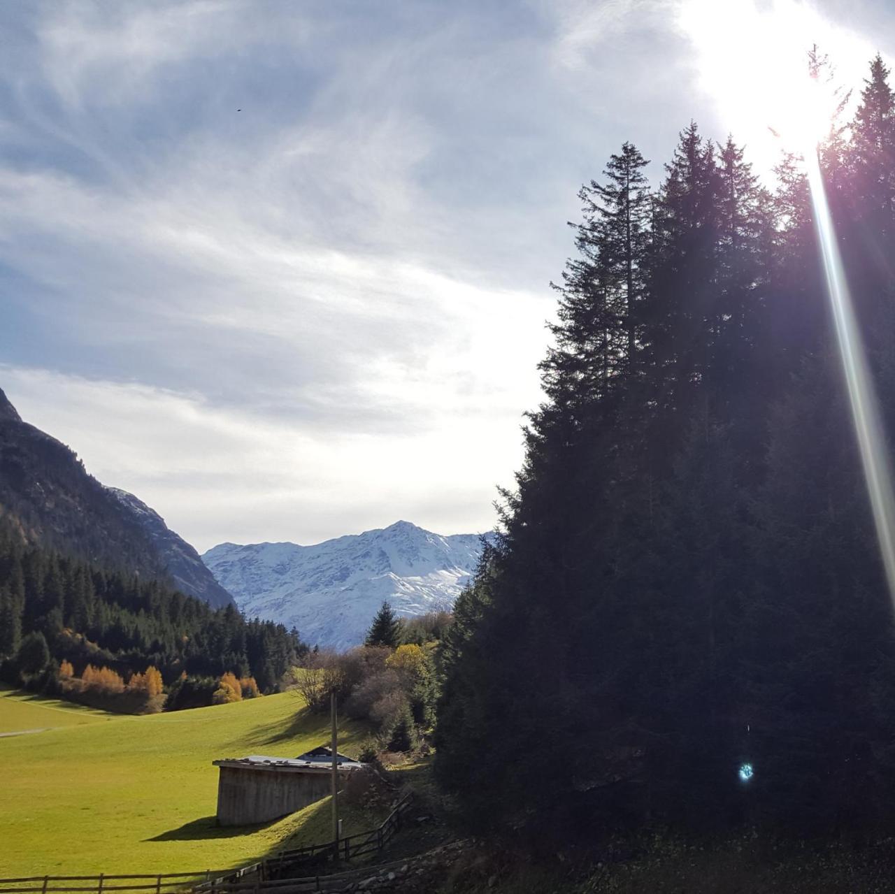 Apartamento Haus Bergheimat Sankt Leonhard im Pitztal Exterior foto